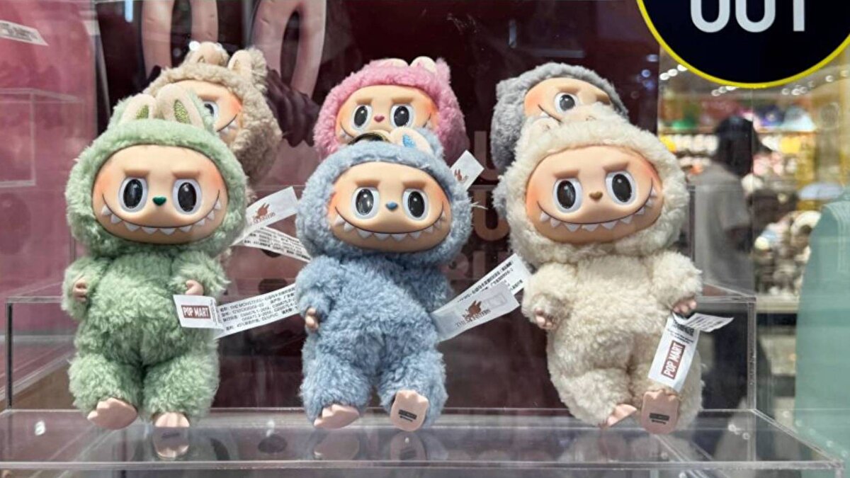 Tanesi 500 dolar<br><br>Polis, çalınan 43 bebekten bazılarının yaklaşık 500 dolar değerinde sınırlı üretim bir koleksiyonun parçaları olduğunu belirtti.