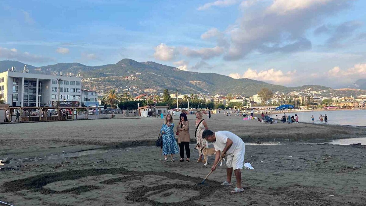 Yaptığı bu resimlerden dolayı mutlu olduğunu ifade eden ve İranlıların Türk sanatçılarını çok sevdiğini söyleyen Farajollah Bagheri, "İranlı heykeltıraş ve ressamım. 30 yıldır heykeltıraş ve ressamlık yapıyorum. 10 yıldır Alanya’da yaşıyorum üç gün önce sahilde Müslüm Gürses‘in resmini çizmiştim şimdiyse Barış Manço çizdim bu yaptığım işten dolayı çok mutluyum. Biz İranlılar Türk arkadaşları ve Türk sanatçıları çok seviyoruz bundan sonra da Mustafa Kemal Atatürk’ü yapmak istiyorum. Sanat tüm dünyanın dilidir’’ dedi.
