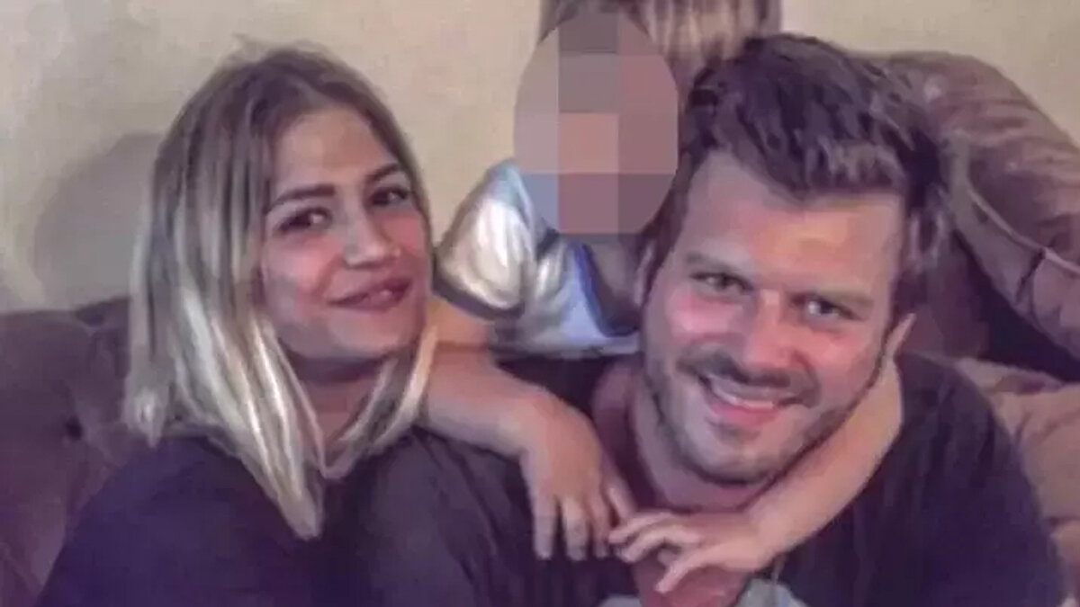 Aileye Yakın Kaynak Doğruladı: "Dün Tahliye Oldu"<br><br>Sunucu İlknur Özkuş'un bu çarpıcı paylaşımının ardından, aileye yakın bir kaynağın haberi doğruladığı bilgisi paylaşıldı. Aynı kaynak, Melisa Dilara Tatlıtuğ’un cezaevine girdiğini ancak "dün tahliye olduğunu" söyledi.<br><br>Gündeme bomba gibi düşen bu iddialar karşısında Tatlıtuğ ailesinden henüz resmi bir açıklama gelmedi. Ünlü oyuncu Kıvanç Tatlıtuğ da konuyla ilgili sessizliğini koruyor.