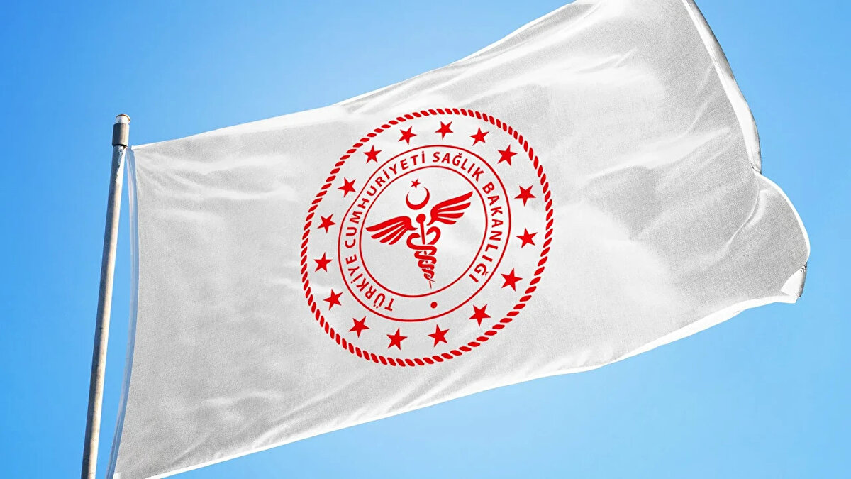 BAŞVURU SÜRECİ VE ŞARTLARI NE OLACAK?<br><br>Sağlık Bakanlığı personel alımına ilişkin başvuru süreçleri, adaylardan istenecek genel ve özel şartlar henüz ilan edilmedi. Bu detaylar, ilerleyen dönemde Sağlık Bakanlığı ve Ölçme, Seçme ve Yerleştirme Merkezi (ÖSYM) tarafından yayımlanacak başvuru kılavuzları ile kamuoyuna duyurulacak.