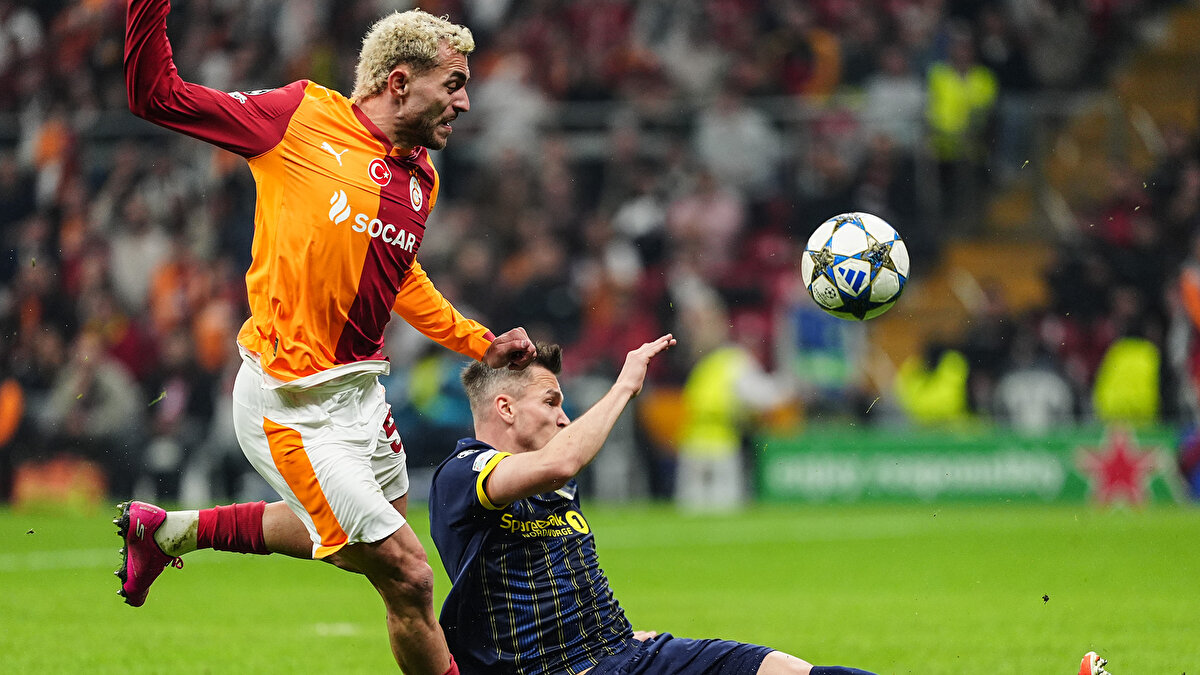 Takımda kalmasına rağmen performansıyla eleştirilerin odağı haline gelen 25 yaşındaki futbolcu, özellikle son haftalarda taraftarın hedefindeki isimlerden biri olmuştu.<br><br>Barış Alper Yılmaz, bu sezon Süper Lig'de oynadığı 7 maçta 3 gol atıp 3 asist yaparken, Şampiyonlar Ligi'ndeki 3 maçta 1 asistle katkı verebildi.