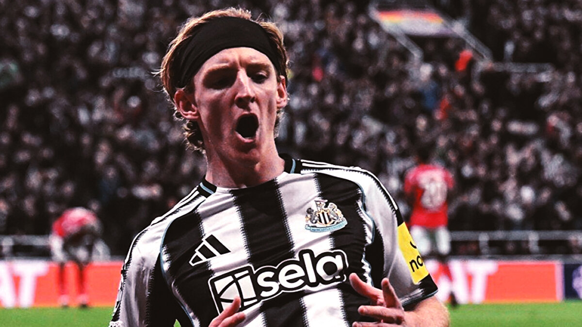 UEFA Şampiyonlar Ligi üçüncü haftasında Newcastle, sahasında Benfica'yı 3-0 mağlup etti.