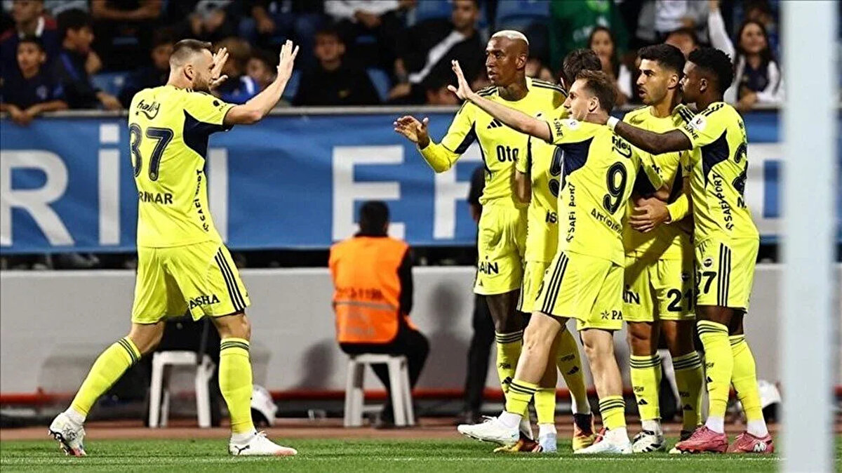 Mücadelede Danimarkalı hakem Jakob Kehlet düdük çalacak. Kehlet’in yardımcılıklarını Lars Hummelgaard ve Wollenberg Rasmussen üstlenecek.