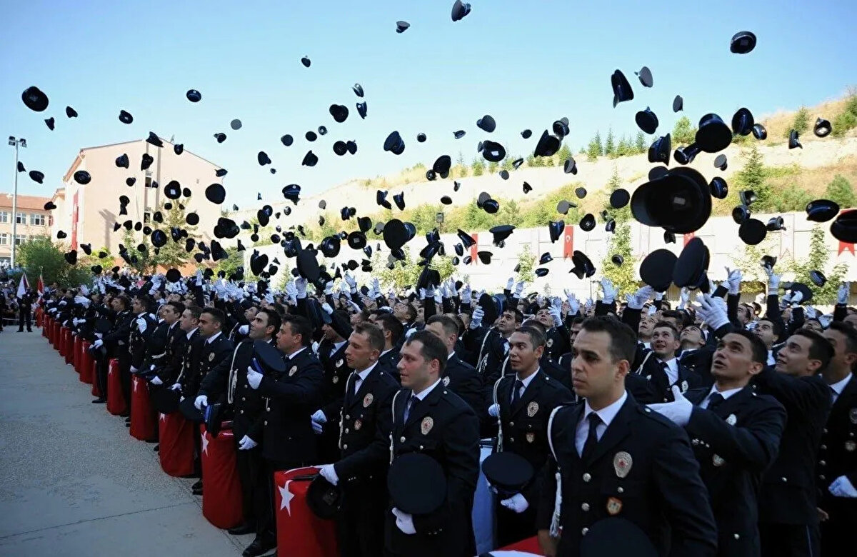 <br>Başvuru tarihleri, sınav aşamaları ve tüm detaylar Polis Akademisi'nin resmî sitesi www.pa.edu.tr adresinden duyurulacak.<br>
