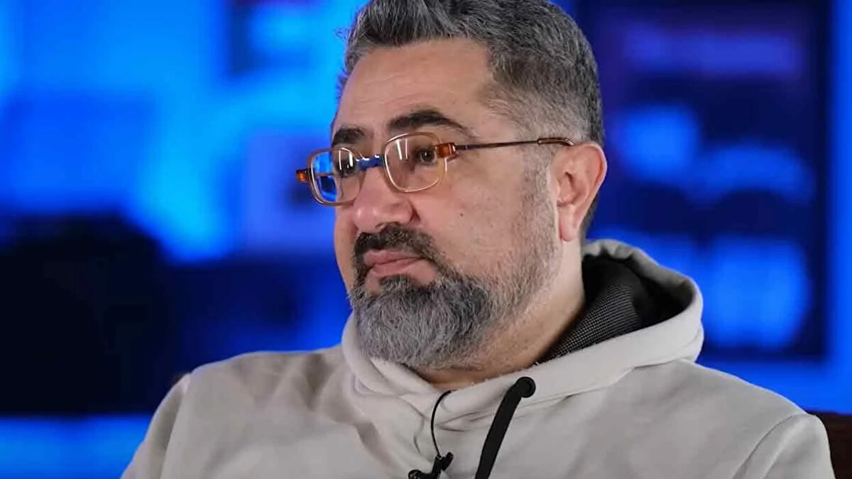 "Diyelim ki Göztepe çıktı Galatasaray'ı yendi hiçbir şey olmaz. Fenerbahçe yenilirse dağılır. Avrupa kupalarında ceza sahası içerisinde topla buluşamayan Icardi ligimizde gol krallığına oynuyor. Kalite bunu gösteriyor."