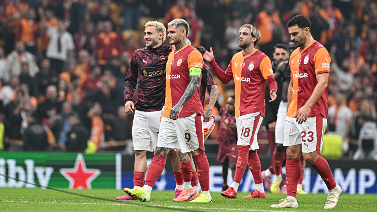 Rıdvan Dilmen, ‘‘Genel averajda önemli olduğu için 5-1'lik Frankfurt mağlubiyetinin ardından bu goller çok önemli. Her puanın ne kadar önemli olduğunu zaten ilk 8 maçın ardından anlayacağız. Galatasaray, 20232024 sezonunda şampiyon olmasına rağmen Şampiyonlar Ligi'ne gidilememesinden camiada bir burukluk vardı. Eğer Galatasaray, bu kadrosuyla Avrupa Ligi'nde oynasaydı ilk iki favoriden birisi olurdu.’’ ifadesinde bulundu.<br><br>