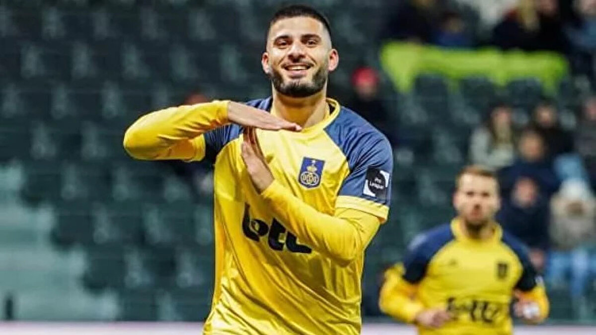 Union Saint-Gilloise döneminde parladı<br><br>2020 yılında Belçika ekibi Union Saint-Gilloise’ye transfer olan Undav, burada kariyerinin en parlak dönemlerinden birini yaşadı. Takımıyla önce 2. Lig şampiyonluğu, ardından Belçika Pro League’de gol krallığı sevinci yaşadı. 2021-2022 sezonundaki performansıyla Avrupa’da istatistiksel olarak en etkili forvetlerden biri oldu.