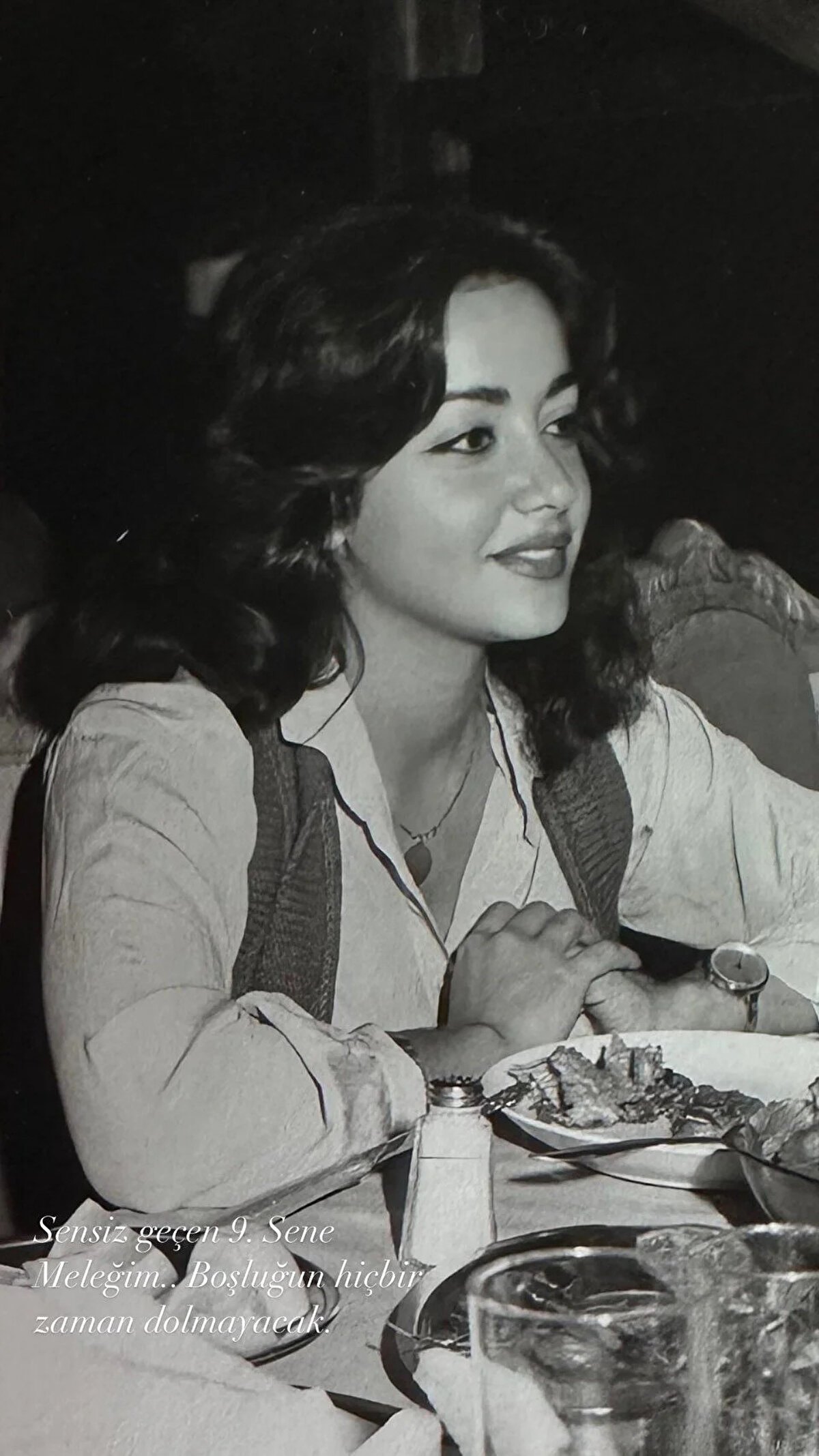 Yeşilçam’ın efsane isimlerinden Oya Aydoğan, 2016 yılında hayatını kaybettiğinde tüm Türkiye derin bir üzüntü yaşamıştı.