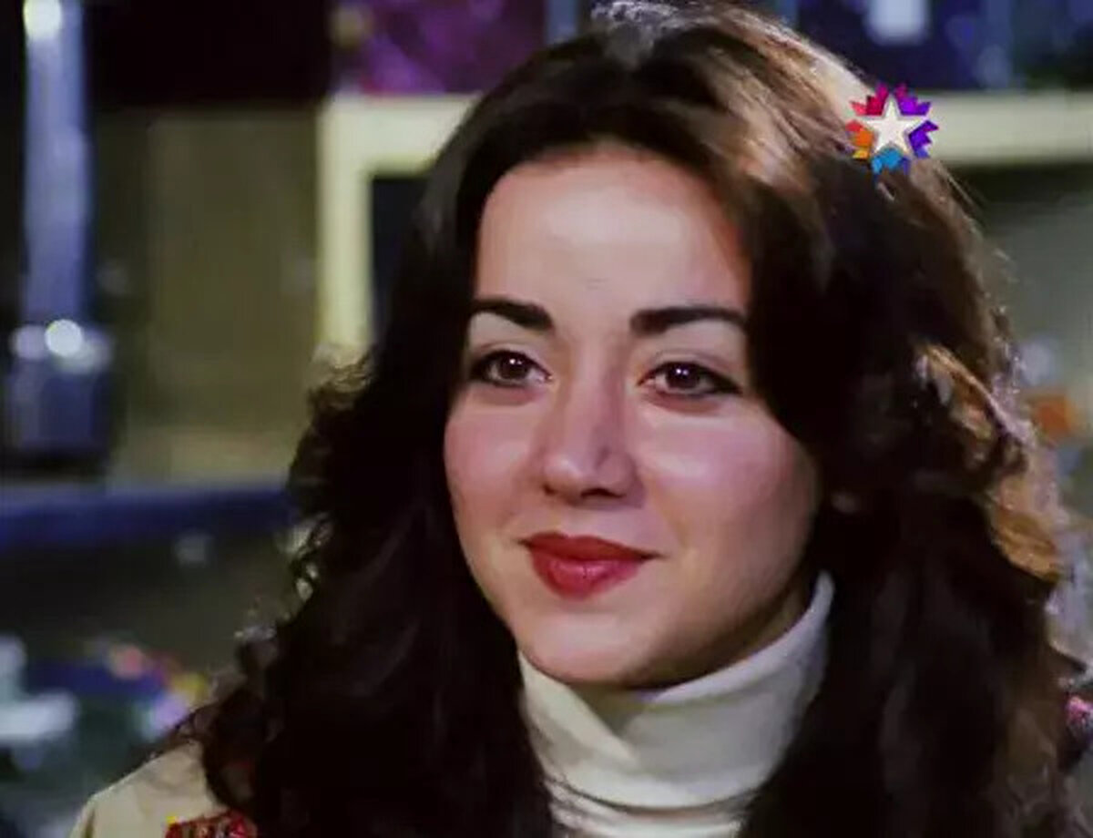 Uzun yıllar boyunca kamuoyunda yer alan “patates kızartması” iddiasına da açıklık getiren Aydoğan, annesinin aslında aort damarının patlaması sonucu hayatını kaybettiğini söyledi.