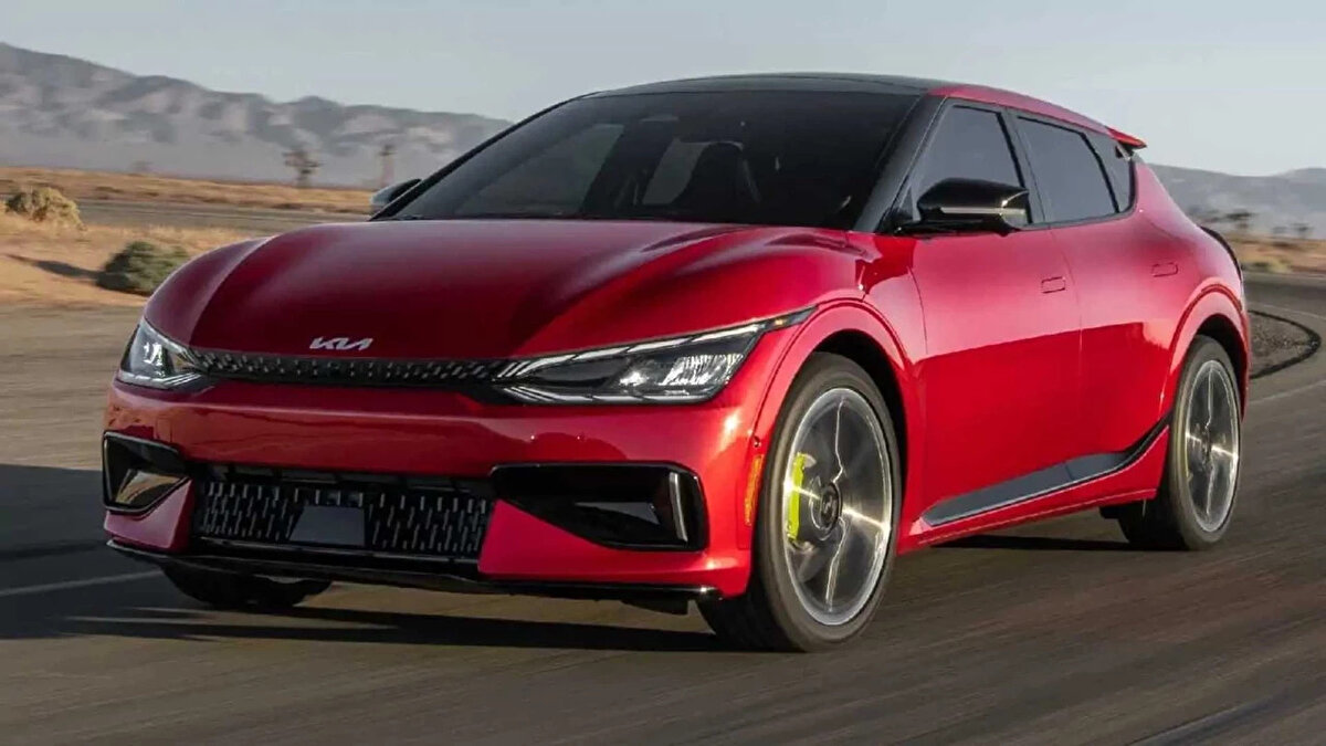 İşte Batarya Performansı En İyi 10 Model 🚙<br><br>İsveç'teki araştırmaya göre batarya sağlığını en iyi koruyan ilk 10 model şu şekilde sıralandı:<br><br>Kia EV6<br><br>Kia e-Niro<br><br>Tesla Model Y<br><br>Opel Mokka-e<br><br>Mazda MX-30<br><br>Audi Q4 e-tron<br><br>Fiat 500e<br><br>Volvo XC40 Recharge<br><br>Citroën e-C4<br><br>Volkswagen ID.4