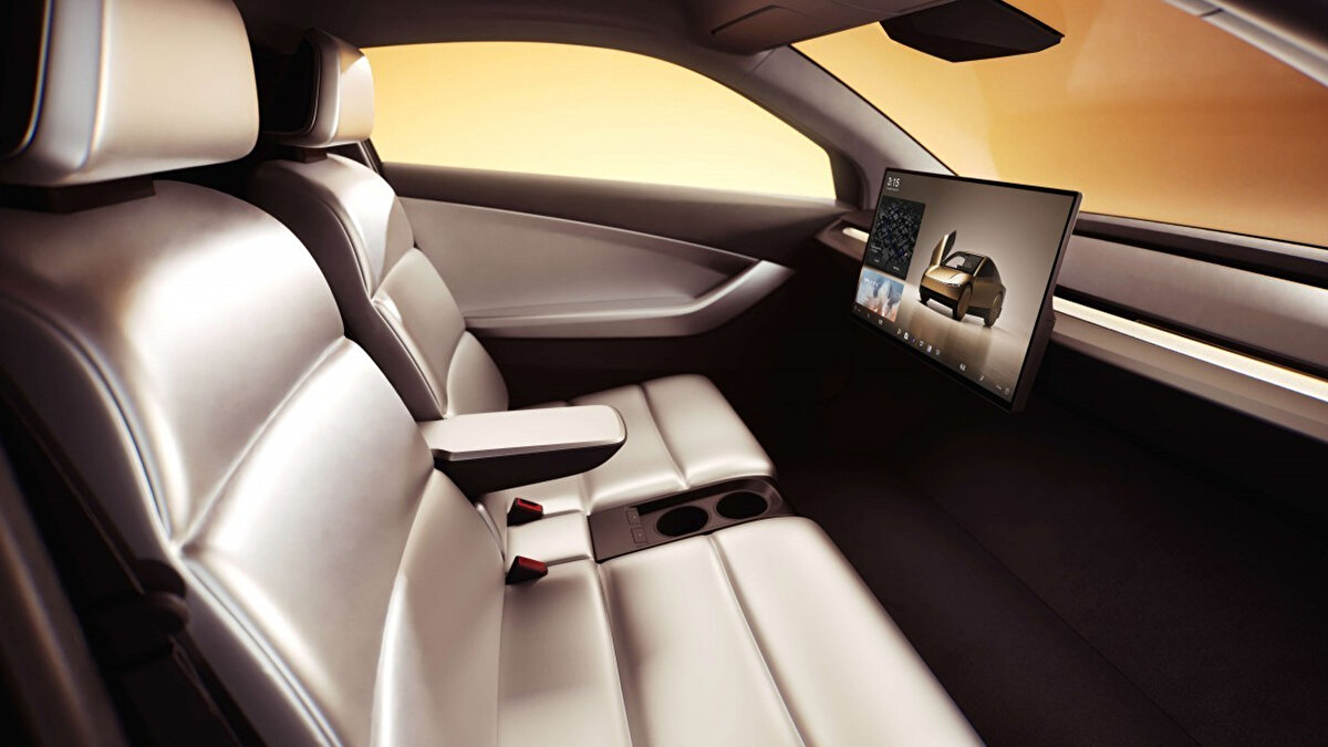 Tesla şu anda yılda 3 milyon araç üretebilecek kapasitede olmasına rağmen bu potansiyelin yalnızca %60’ını kullanabiliyor. Satışlardaki düşüş, Meksika’da planlanan dev fabrikanın da durdurulmasına neden olmuştu. Yeni stratejiyle bu kapasitenin otonom araçlar için yeniden yapılandırılması hedefleniyor.