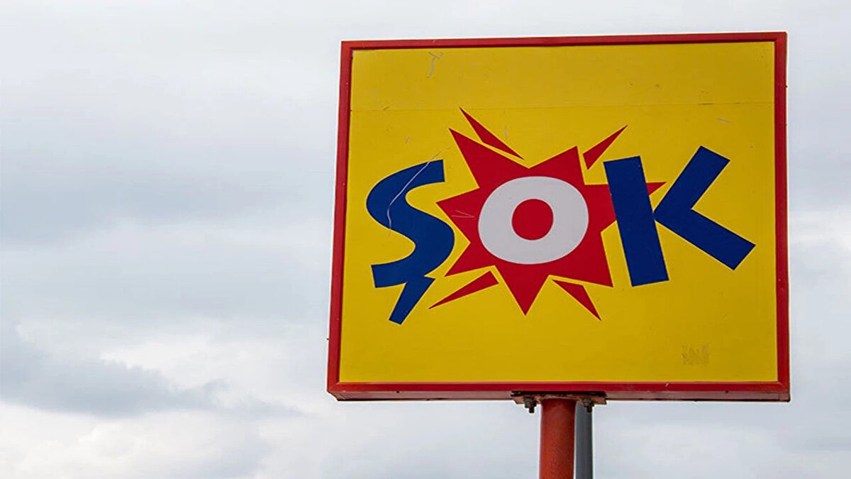 ŞOK 50 TL VE ÜZERİ ALIŞVERİŞLERİNİZDE GEÇERLİ KASA ARKASI İNDİRİMLER<br>SEYİDOĞLU PEKMEZ 420 G+TAHİN 320 G<br><br>Fiyat: 135 TL<br><br>ÜLKER HANIMELLER FINDIKLI/ÇOKODAMLA 3’LÜ 246 G<br><br>Fiyat: 35 TL<br><br>CIF ULTRA ANINDA KİR VE YAĞ SÖKÜCÜ SPREY 750 ML<br><br>Fiyat: 49 TL<br><br>CIF YÜZEY TEMİZLEYİCİ BEYAZ SABUN/SAKURA 1500 ML<br><br>Fiyat: 69 TL<br><br>ORKID PLATINIUM ÖZEL SERİ 24’LÜ<br><br>Fiyat: 139 TL