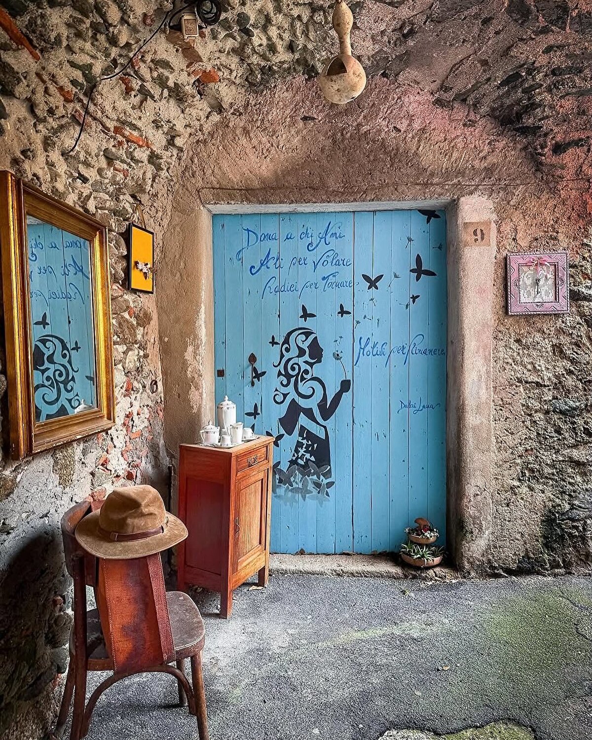 Kırsal hayatın yaşandığı Ellera’da yerel halk, tarım ve hayvancılıkla geçimini sağlıyor. 