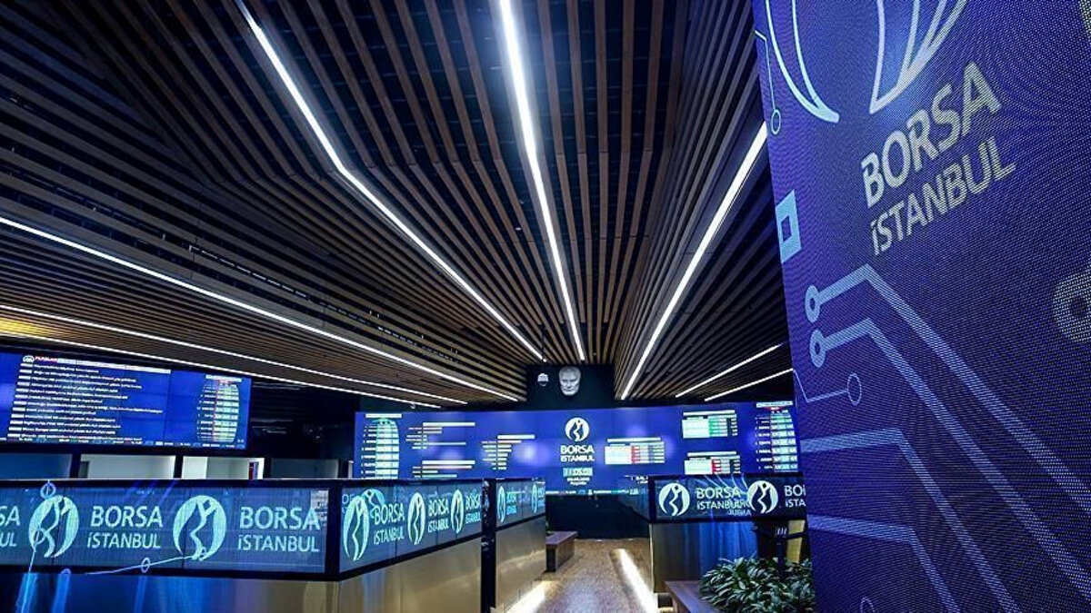 Borsa İstanbul'da BIST 100 endeksi, günü yüzde 3,14 değer kazanarak 10.941,79 puandan tamamlarken, 260,1 milyar lira ile tüm zamanların en yüksek işlem hacmine ulaştı.