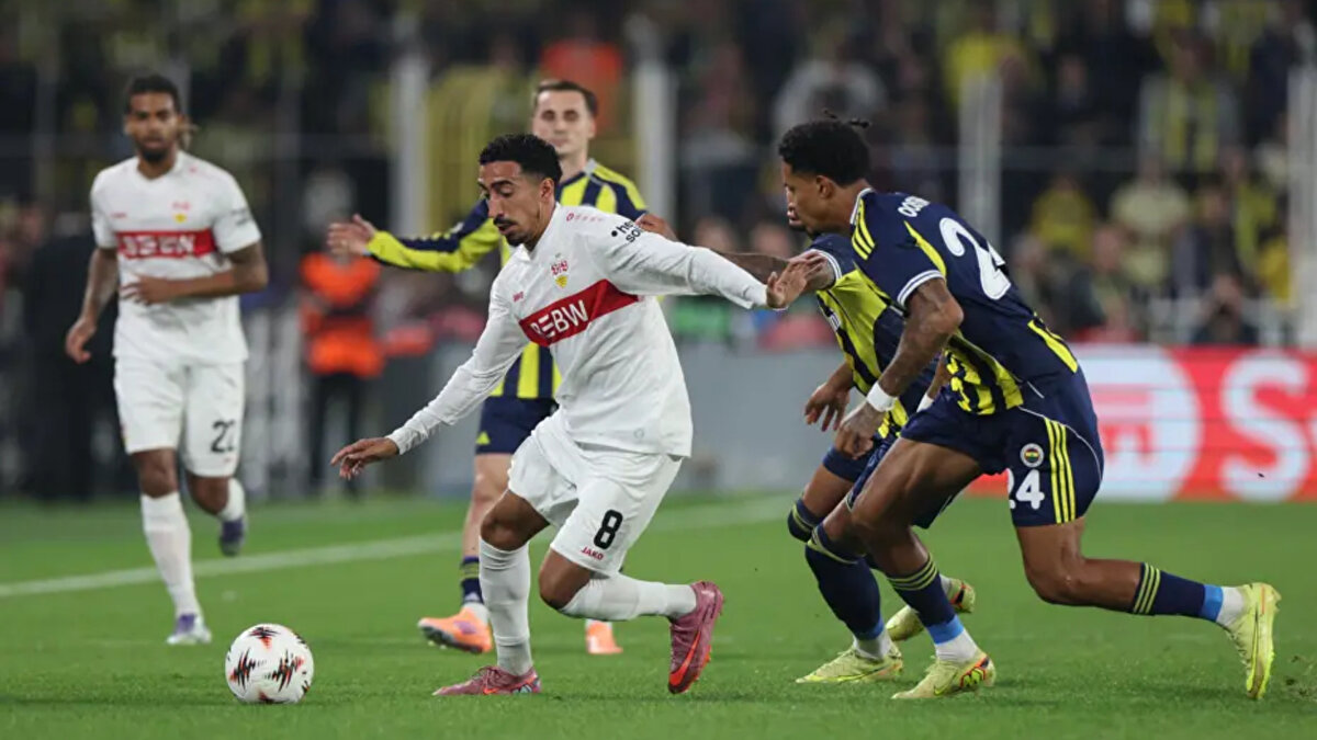 Kicker: "Stuttgart, Fenerbahçe'ye kıl payı yenildi"<br><br> <br><br>"Özellikle fırsatları değerlendirememe nedeniyle Fenerbahçe deplasmanında VfB Stuttgart 1-0'lık skorla mağlup oldu."