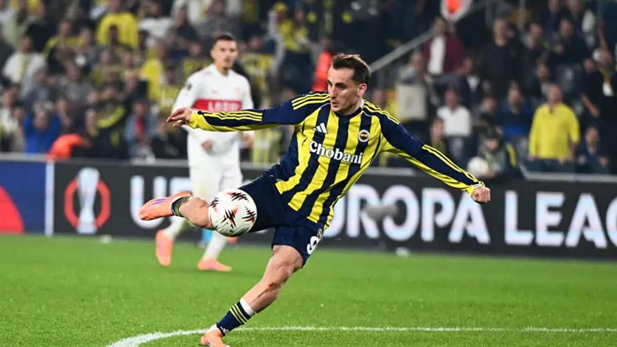 Welt: "Stiller'in hatası Stuttgart'a İstanbul'da bir puana mal oldu"<br><br> <br><br>"VfB Stuttgart, Fenerbahçe İstanbul'a üst üste ikinci kez Avrupa Ligi yenilgisi aldı. Angelo Stiller, sonucu belirleyici penaltıya neden oldu. VAR müdahalesinin ardından iki penaltı iptal edildi."