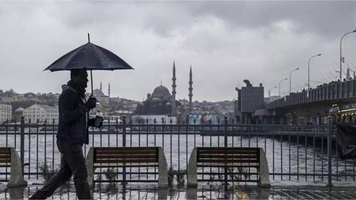 Marmara’nın doğusu (Kocaeli, Sakarya, Yalova ve Bursa) ile Zonguldak, Düzce ve Bartın’da, sabah saatlerinden itibaren Bolu, Karabük, Kastamonu’nun kuzeyi ve Sinop’ta yerel olarak kuvvetli (21-50 kg/m2) sağanak ve gök gürültülü sağanak yağış bekleniyor.