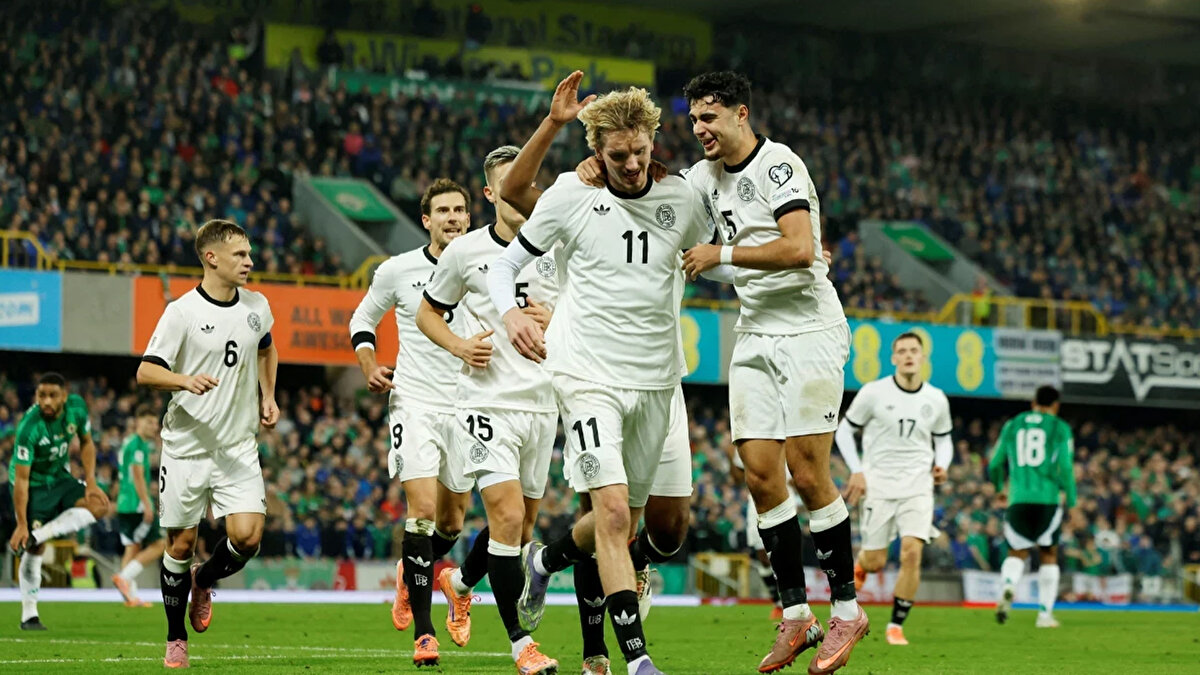 LILLE İKİNCİ YARIYA GOLLERLE BAŞLADI<br><br>İkinci yarıda güçlü silahlarını oyuna sokan Lille, üst üste bulduğu gollerle skoru 3-2’ye getirdi. <br>