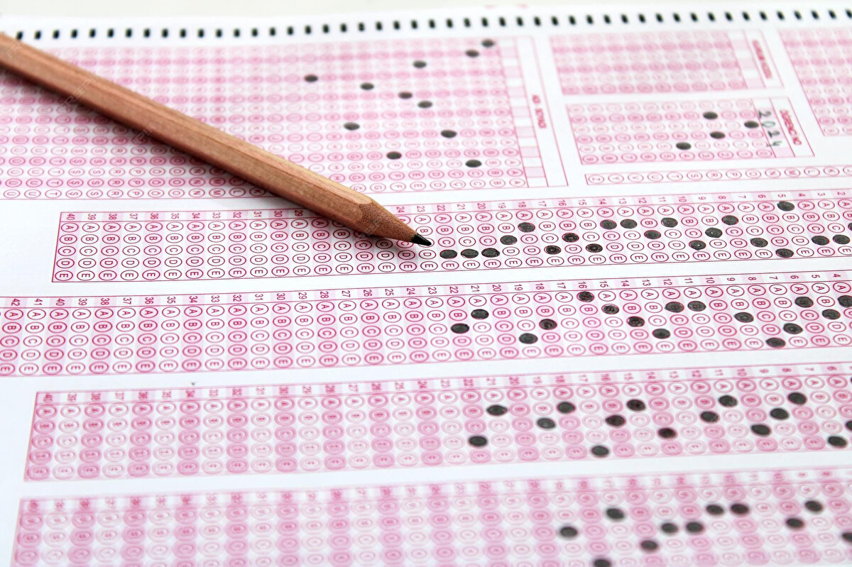 <br>ÖSYM Dikey Geçiş Sınavı ek yerleştirme sonuçları geçtiğimiz günlerde açıklandı. 7-13 tarihleri arasında alınan tercihler 17 ekim tarihinde açıklandı. DGS süreci ile birlikte bir yükseköğretim kuruluna yerleşen adayların üniversite kayıt tarihleri ve kayıt işlemlerinin nasıl yapılacağı mera ediliyor. Peki DGS üniversite kayıtları başladı mı?<br>