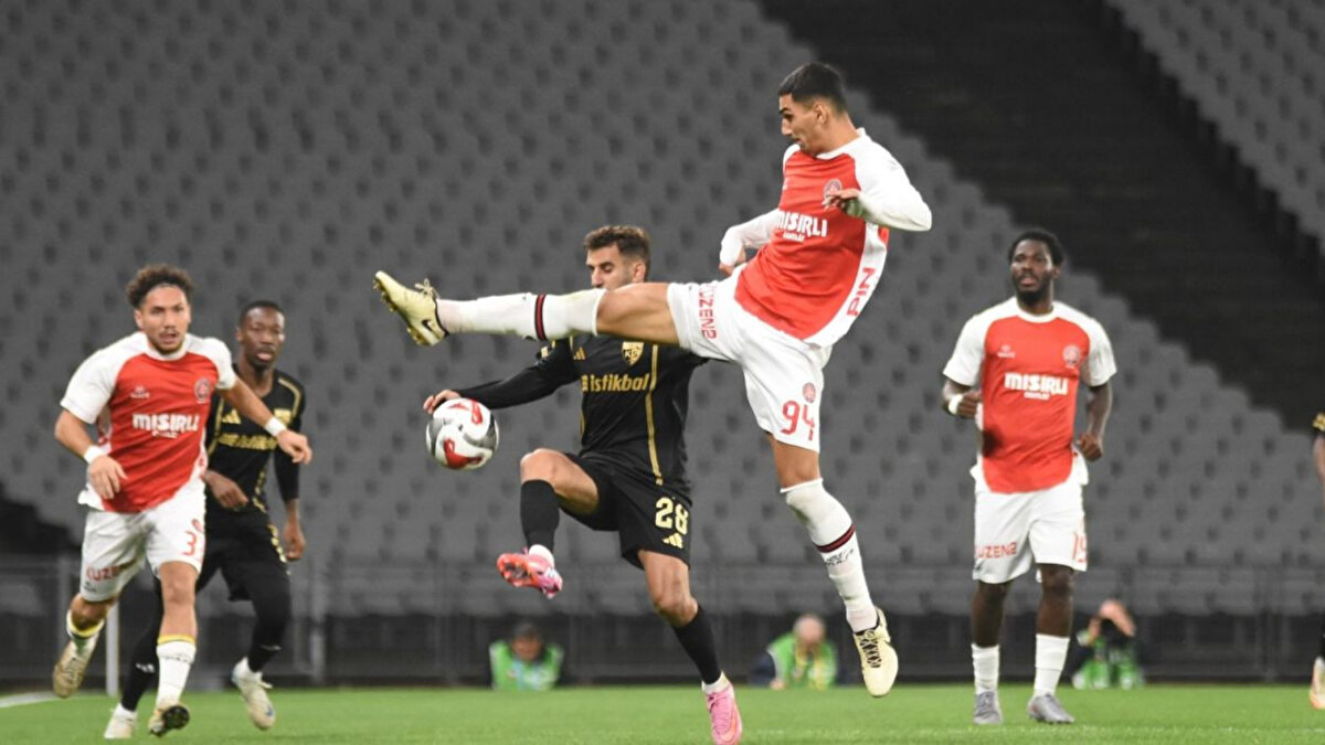 Açıkalın sözlerini, "Kayserispor şanlı mazisi ve onurlu duruşu ile hiçbir zaman mazeretlerin arkasına saklanan bir kulüp olmamıştır. Ancak şunun da altını çizmek istiyorum ki; hiçbir zulme ve çirkinliğe, şanlı tarihi boyunca boyun eğmemiştir ve sonucu ne olursa olsun eğmeyecektir. Sadece bu maç özelinde değil, lig maratonu boyunca hak ve menfaatlerimizin gasp edilmemesi konusunda tüm yetkilileri ciddi bir şekilde göreve davet ediyorum. Konunun takipçisi olacağımızı bildiriyor, tüm futbol kamuoyuna saygılarımı sunuyorum" ifadeleri ile sonlandırdı.