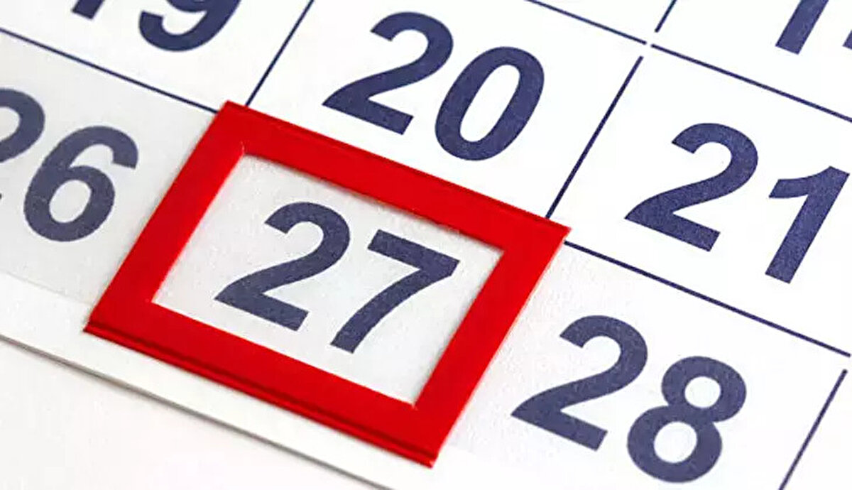 "1,5 günlük tatil bu hafta mı?", "27 Ekim Pazartesi okullar tatil mi?" ve "28 Ekim yarım gün mü?" soruları en çok araştırılan konuların başında geliyor. İşte ilkokul, ortaokul, lise, üniversite öğrencileri ve çalışanlar için 2025 Cumhuriyet Bayramı tatil takvimi.