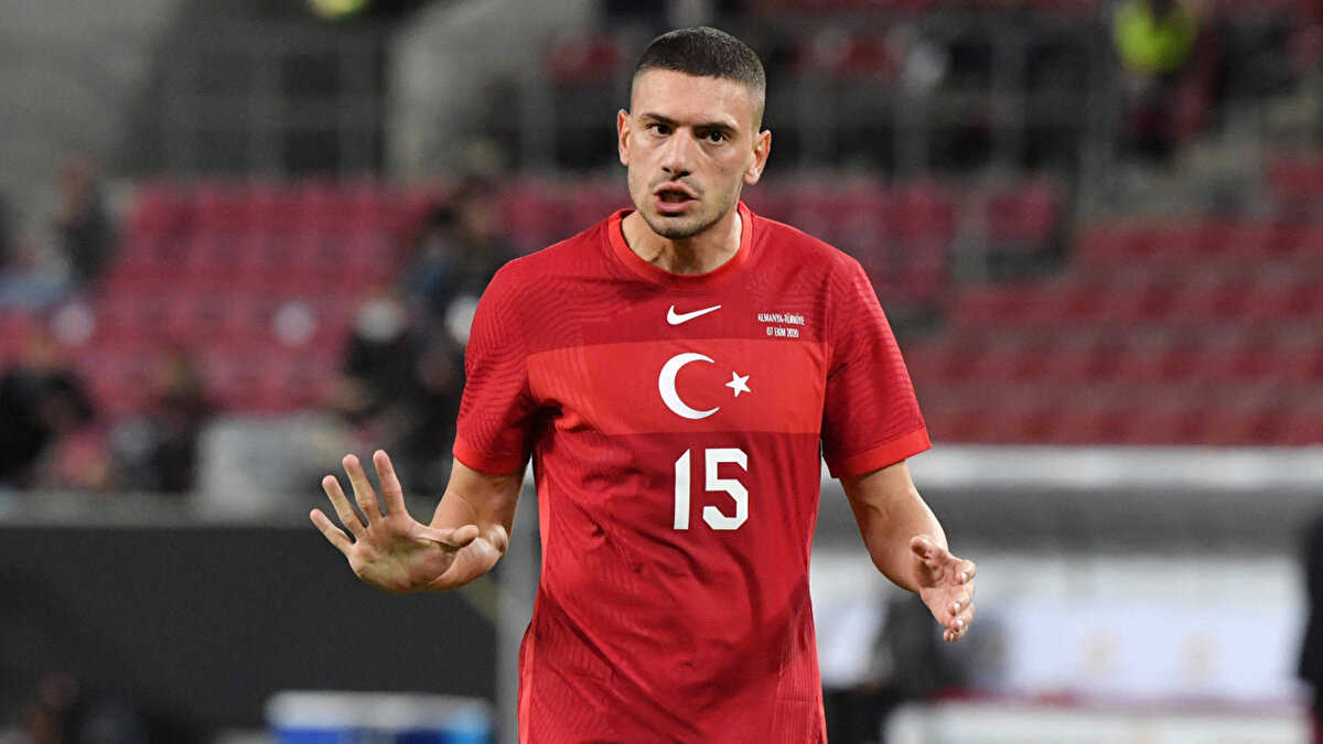 GÜNCEL PİYASA DEĞERİ<br><br>Transfermarkt verilerine göre milli oyuncu Merih Demiral'ın güncel piyasa değeri ise 13 milyon Euro olarak gösteriliyor.