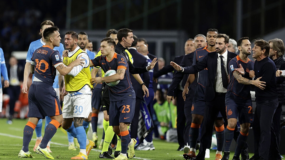 10 yıl sonra Inter'e şampiyonluğu geri getirdim, 9 yıl sonra Juvetus'un şampiyonluğunu aldım. Ve siz Juventus'un benim için ne ifade ettiğini biliyorsunuz. Lautaro harika bir oyuncu ama insan olarak onu yeterince tanıma fırsatım olmadı. Ona iyi dileklerimi iletiyorum."<br>