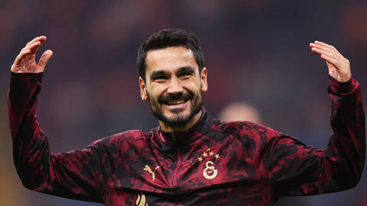 Deneyimli futbolcu kritik maçta forma giyememişti.