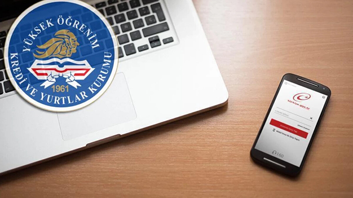 KYK BURS, KREDİ BAŞVURU SONUÇLARI AÇIKLANDI MI, NE ZAMAN AÇIKLANACAK?<br><br>Gençlik ve Spor Bakanlığı'ndan (GSB) alınan son bilgilere göre, 2025-2026 dönemi KYK burs ve kredi başvuru sonuçları henüz açıklanmadı.<br><br>13 Ekim Pazartesi günü başlayan ve 17 Ekim Cuma günü sona eren yoğun başvuru sürecinin ardından değerlendirme aşamasına geçildi. GSB'nin değerlendirmeleri tamamlamasının ardından sonuçları duyurması bekleniyor. Konuya ilişkin resmi bir duyuru paylaşıldığı anda detaylar haberimizde yer alacaktır.