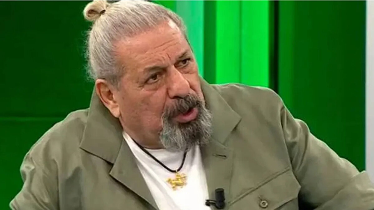 "İsmi geçen hakemlerin hepsini açığa alacaksın! Korkmayacaksınız kardeşim. Alayı hakemlik yapma ne olur. En iyilerini görüyorsunuz işte sahada! Kaç hakem kalırsa kalsın, kalan sağlar bizimdir."