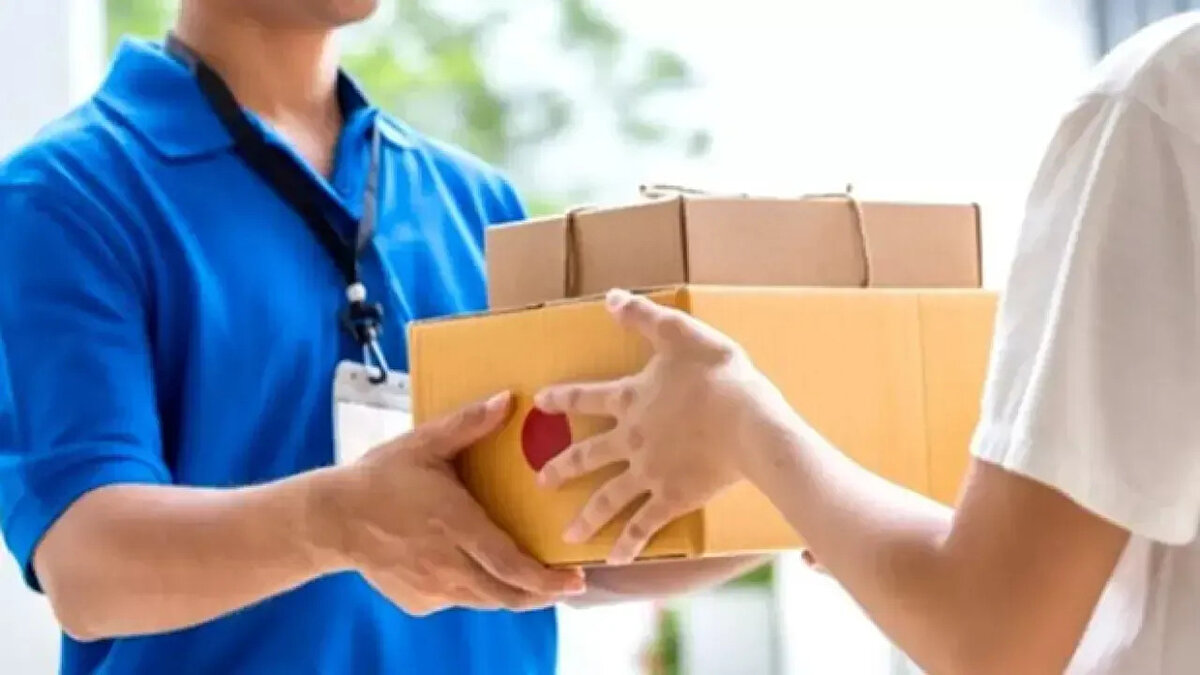 MNG Kargo (DHL) Çalışma Saatleri<br><br>MNG Kargo (DHL eCommerce Türkiye) tarafından yapılan açıklamada ise şu ifadelere yer verildi: "28 Ekim Salı günü sizlere hizmet vermeye devam edeceğiz. 29 Ekim Çarşamba günü ise Cumhuriyet Bayramı nedeniyle tüm birimlerimiz kapalı olacaktır. Cumhuriyet Bayramımız kutlu olsun!"