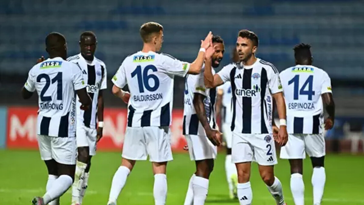 Süper Lig'in 10. haftasında Kasımpaşa evinde Beşiktaş'ı ağırladı.