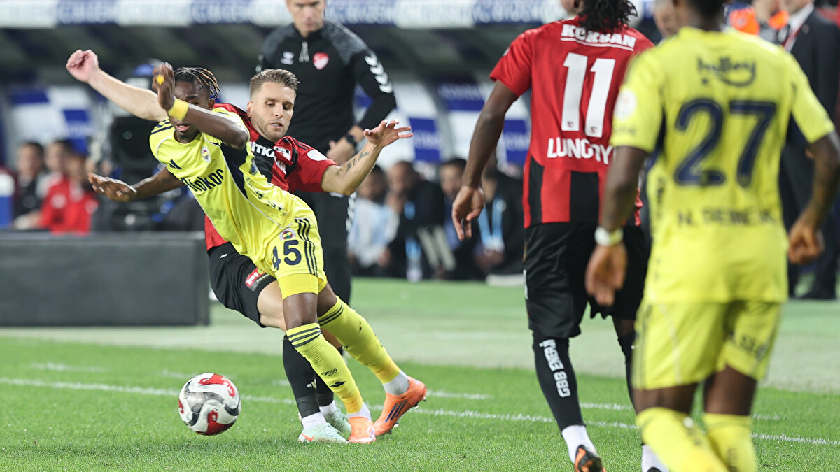 Ekol TV'de konuşan ünlü yorumcu Erman Toroğlu, İsmail Yüksek'e uyarılarda bulundu. İşte o sözler...