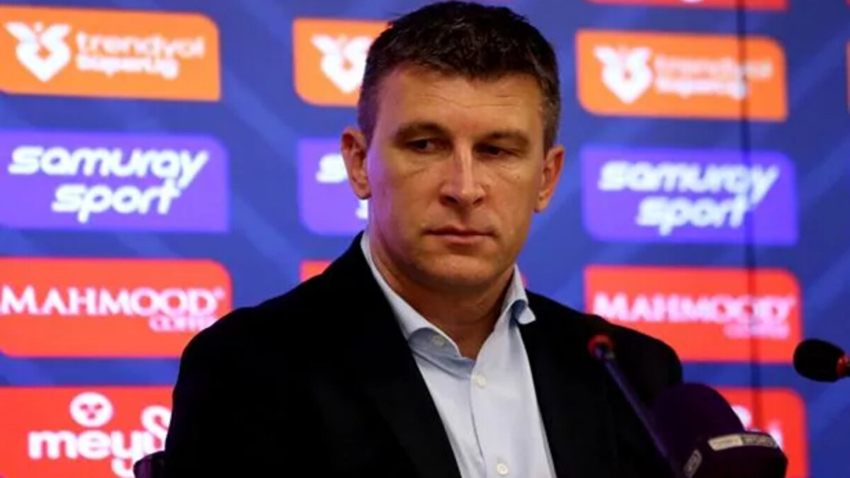 "TEKLİFİ REDDETTİK"<br><br>Salatovic'in Hull City'nin önemli bir parçası olduğunu vurgulayan, Jakirovic, sarı kırmızılı takımdan gelen bu teklifi reddettiklerini açıkladı.