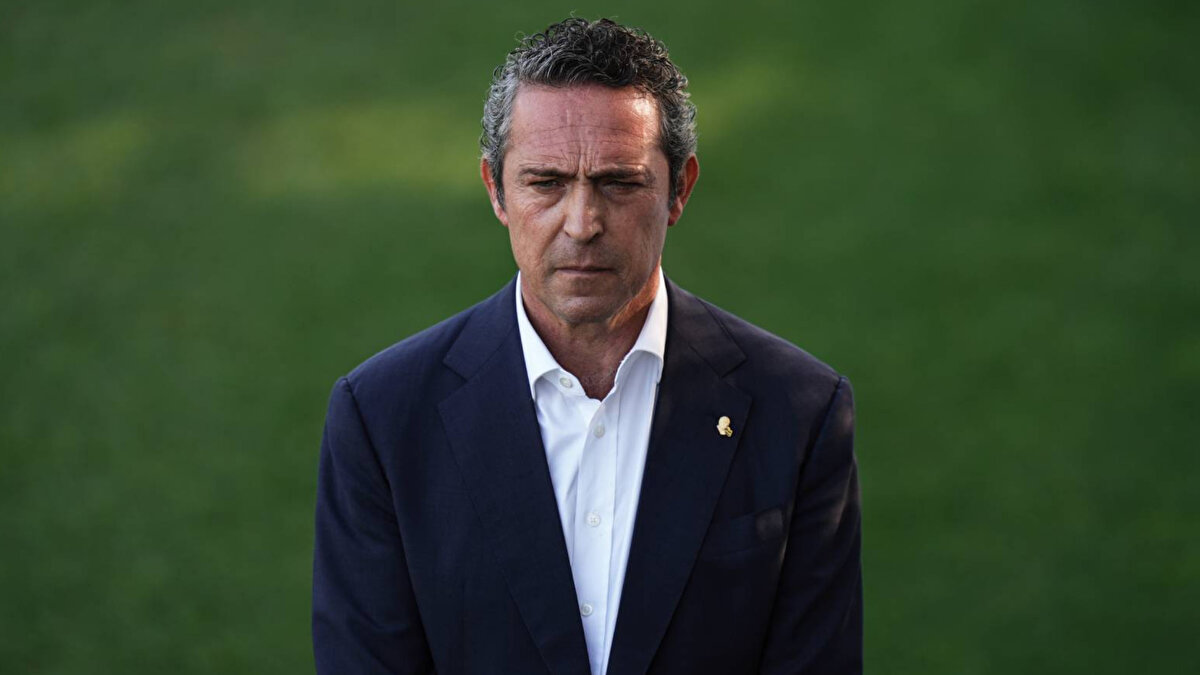 Haberde Fenerbahçe'de başkanlık seçimini kaybeden Ali Koç'un, Sevilla'nın çoğunluk hissesini satın almak istediği iddia edildi.<br><br>