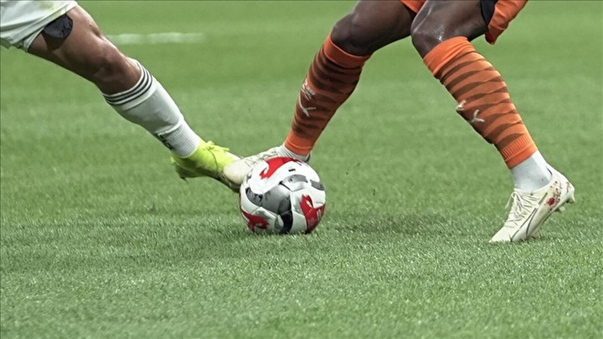 İspanya Kral Kupası - 1. Tur<br><br>21:00 Constancia - Girona<br><br>21:00 Ourense - Real Oviedo<br><br>21:00 Tordesillas - Burgos<br><br>21:30 UCAM - Cadiz<br><br>21:30 UD Logrones - R. Santander<br><br>21:30 UP Langreo - Racing Ferrol<br><br>22:00 CD Tropezon - Leonesa<br><br>22:00 Guadalajara - Cacereno<br><br>22:00 Inter de Valdemoro - Getafe<br><br>22:00 Maracena - Valencia