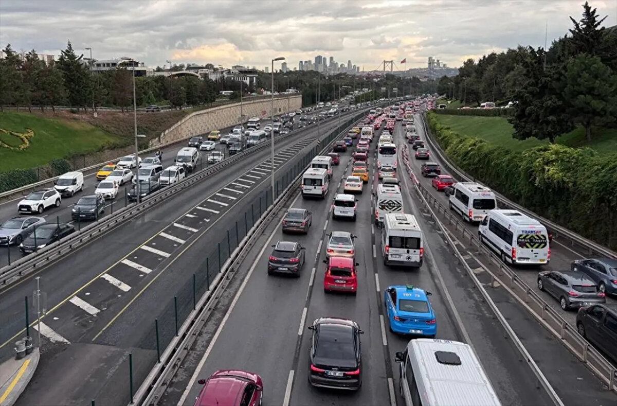 - Keçeci Meydan Sokak- Adnan Menderes Bulvarı (Vatan Caddesi) girişleri,<br><br>- Hal Yolu Güney İstikameti Adnan Menderes Bulvarı (Vatan Caddesi) girişleri,<br><br>- Adnan Menderes Bulvarı’na (Vatan Caddesi) çıkan tüm cadde ve sokaklar,