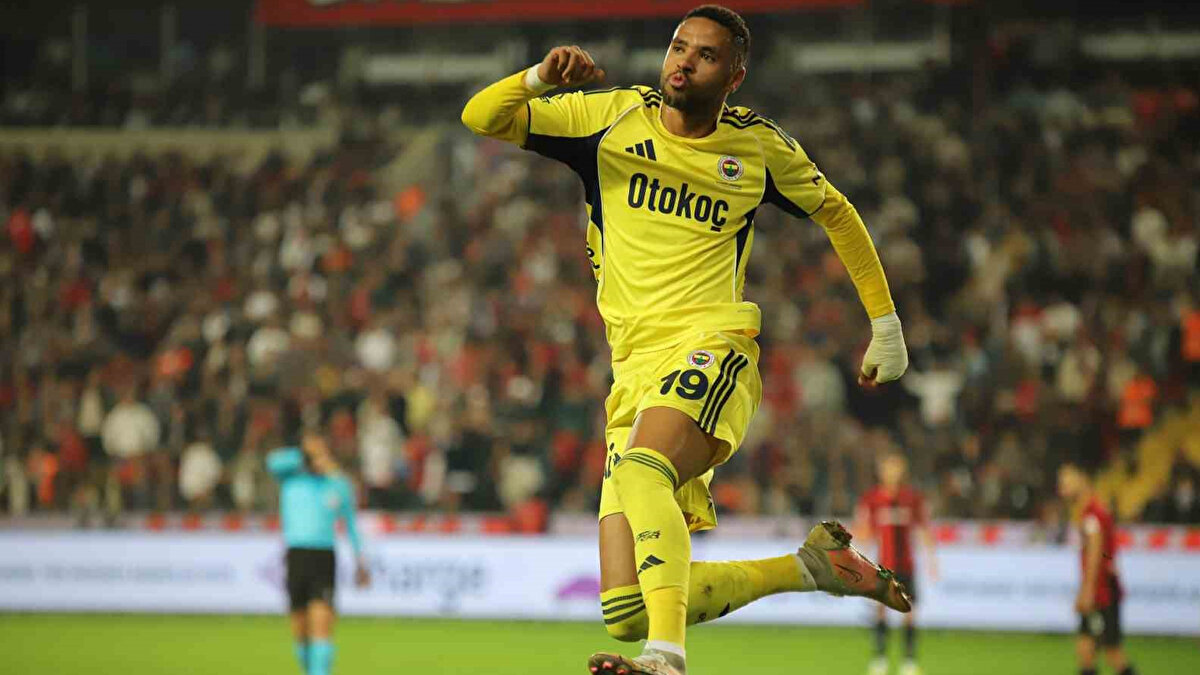 Sarı lacivertli takıma galibiyeti getiren isimler En-Nesyri (2) ve Anderson Talisca (2) oldu.