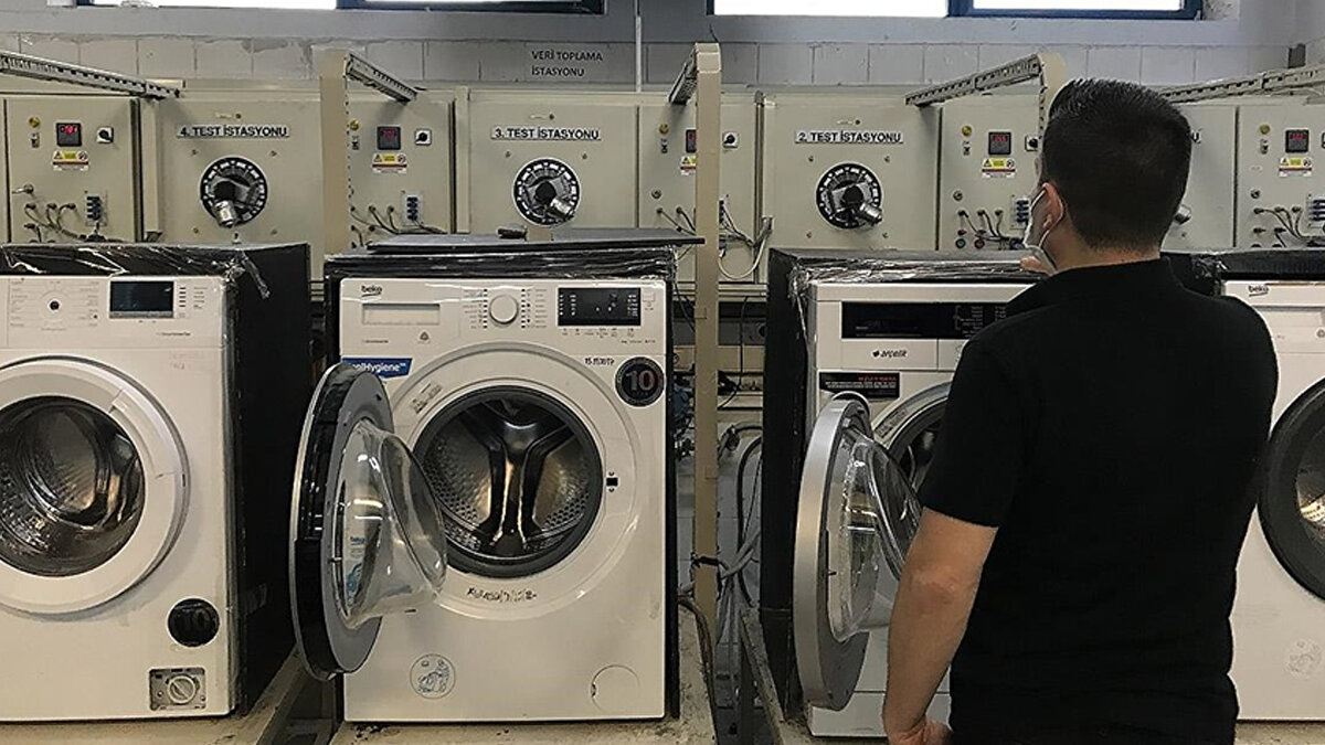 Derneğin verilerine göre, 6 ana ürün grubunda iç satışlar geçen yılın aynı dönemine göre yüzde 6 azalarak 22,22 milyon adet olarak gerçekleşti.