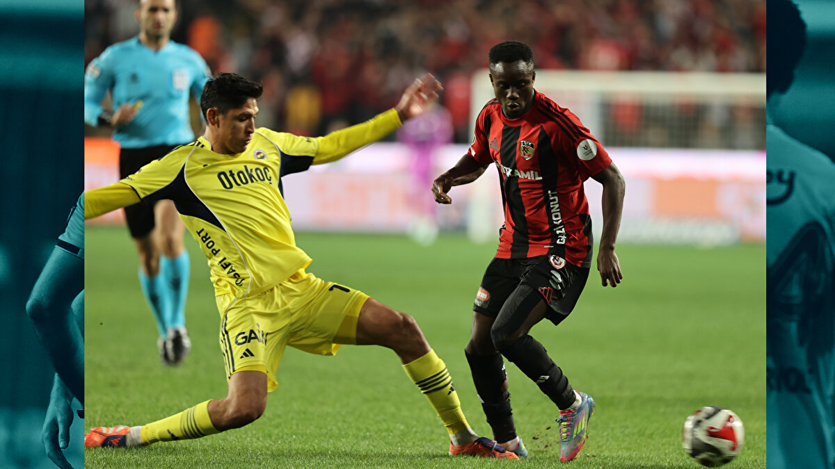 EDSON ALVAREZ'İN YAPTIĞI FAULLER <br><br>Deniz Çoban: İlk pozisyonda burada bir faul var sadece, kartlık bir şey yok. 25. dakikadaki faulde zaten futbolcuya önceden bir uyarı yapılmış, uyarı yapılmamış olsa dahi sarı kart bu.