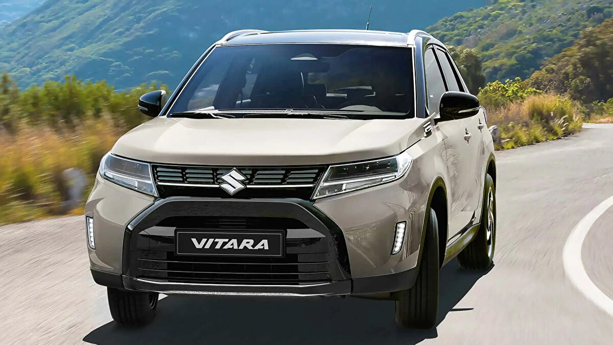 9. Suzuki Vitara (Nakit Alım Fırsatıyla)<br>B-SUV segmentinin sevilen modellerinden Vitara, 1.4 litrelik yarı hibrit motoruyla geliyor. 5,7 lt/100 km karma tüketim sunan modelde nakit alım kampanyası bulunuyor.<br><br>Fiyat: 1.985.000 TL (Nakit alımla)