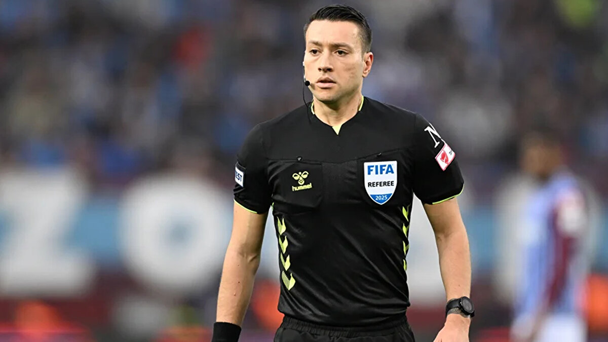 İKİ MAÇTA GÖREV ALDI<br><br>Ömer Faruk Ünal: "MHK, bu yüzden onu 3 büyüklerin maçlarından hep uzak tuttu. Geçtiğimiz sezon çok az sayıda 3 büyüklerin maçını yönetti. Bu sezon da sadece iki maç gözüküyor."