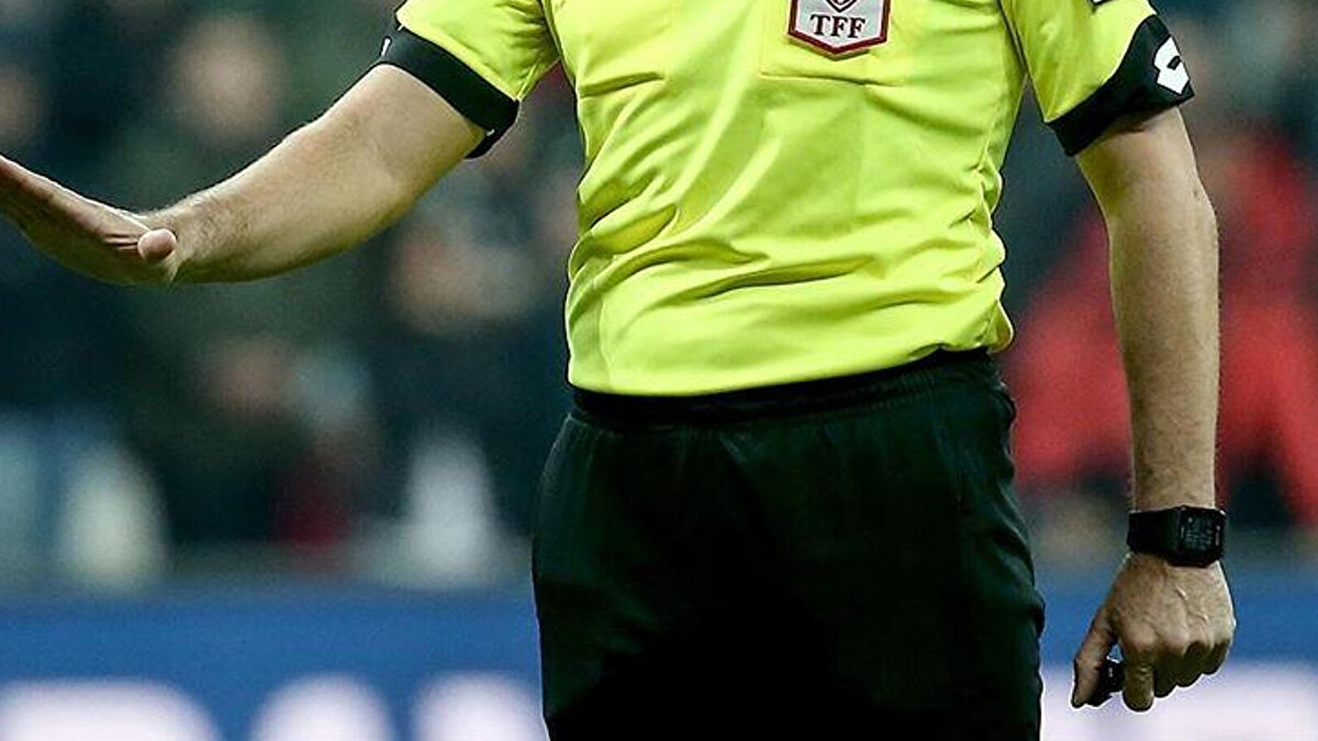 Türk futbolunda bahis skandalı patlak verdi... TFF Başkanı ibrahim Hacıosmanoğlu, bazı hakemlerin bahis oynadıklarını tespit ettiklerini açıkladı. 