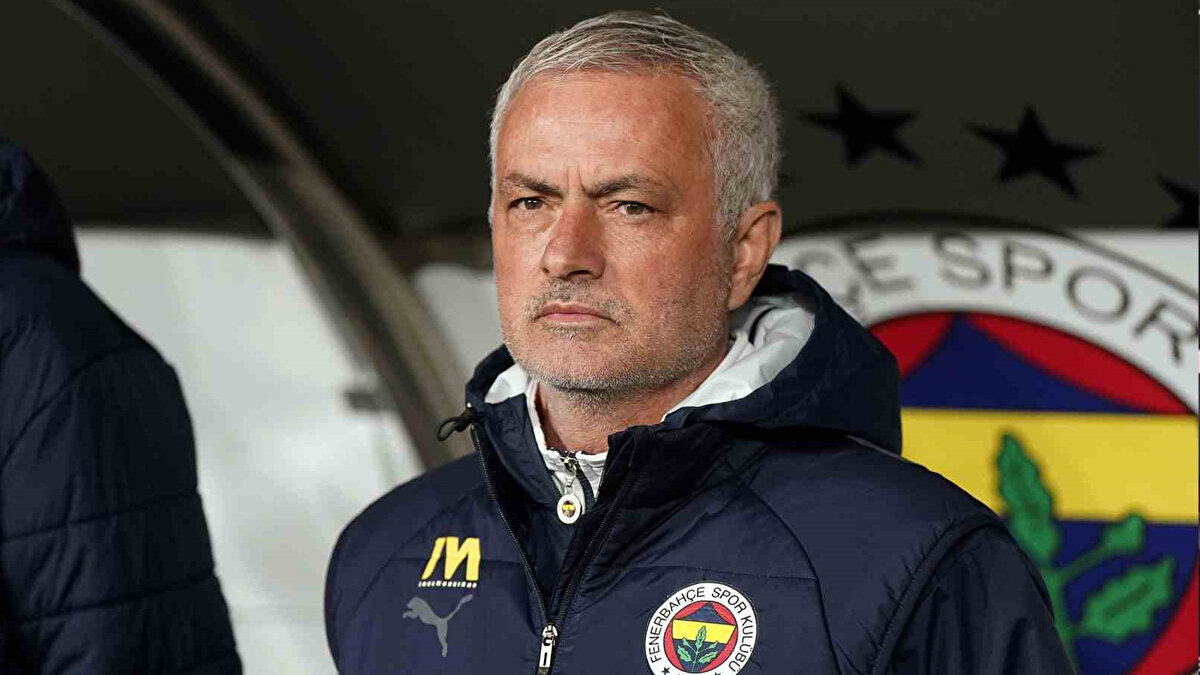 Mourinho bir yıl önce şöyle demişti: "Rakip takımla mücadele etmiyoruz, sistemle mücadele ediyoruz. Ve sistemle mücadele etmek en zor şey."<br><br>