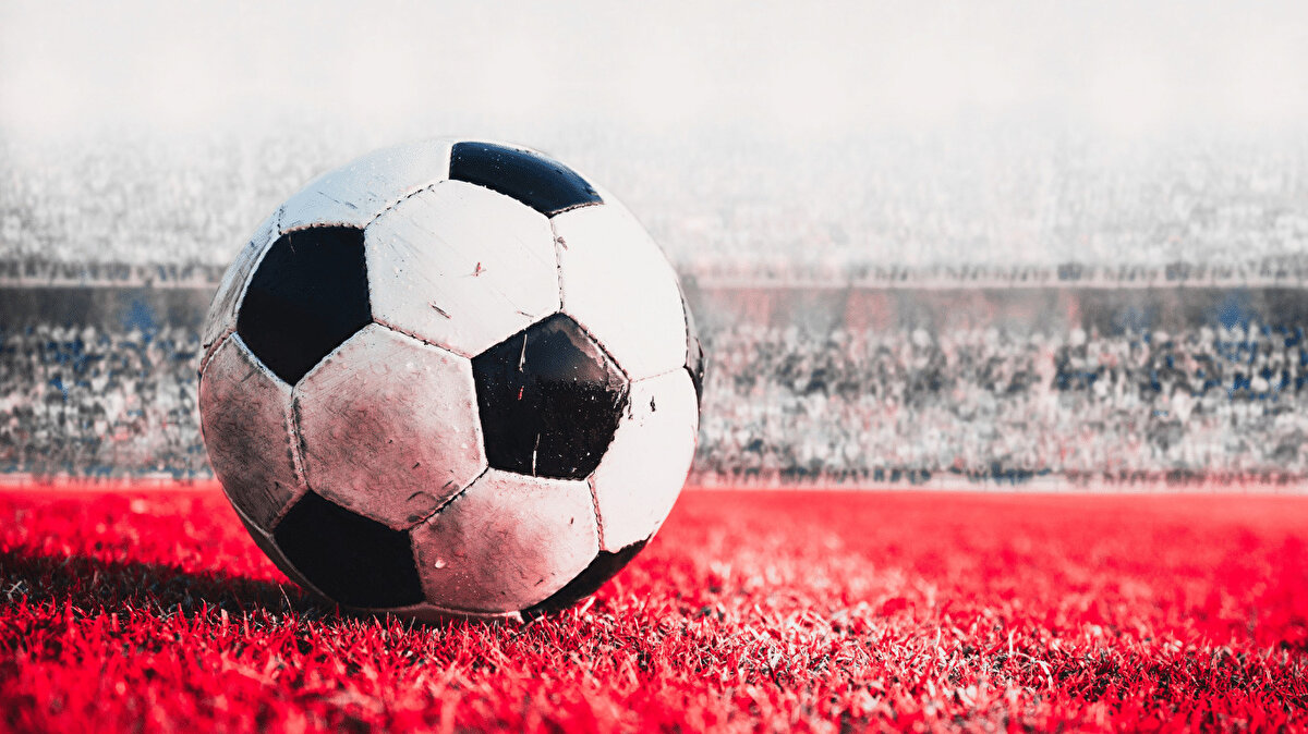 İtalya Serie A'da Zirve Yarışı<br>İtalya Serie A'da bu akşam dev maçlar var. Juventus, Udinese'yi ağırlarken; Inter, Fiorentina ile zorlu bir mücadeleye çıkacak.<br><br>20:30 Roma - Parma (S Sport Plus)<br><br>20:30 Como - Verona (S Sport Plus)<br><br>20:30 Juventus - Udinese (S Sport 2)<br><br>22:45 Bologna - Torino (S Sport Plus)<br><br>22:45 Genoa - Cremonese (Tivibu Spor 3)<br><br>22:45 Inter - Fiorentina (S Sport 2)