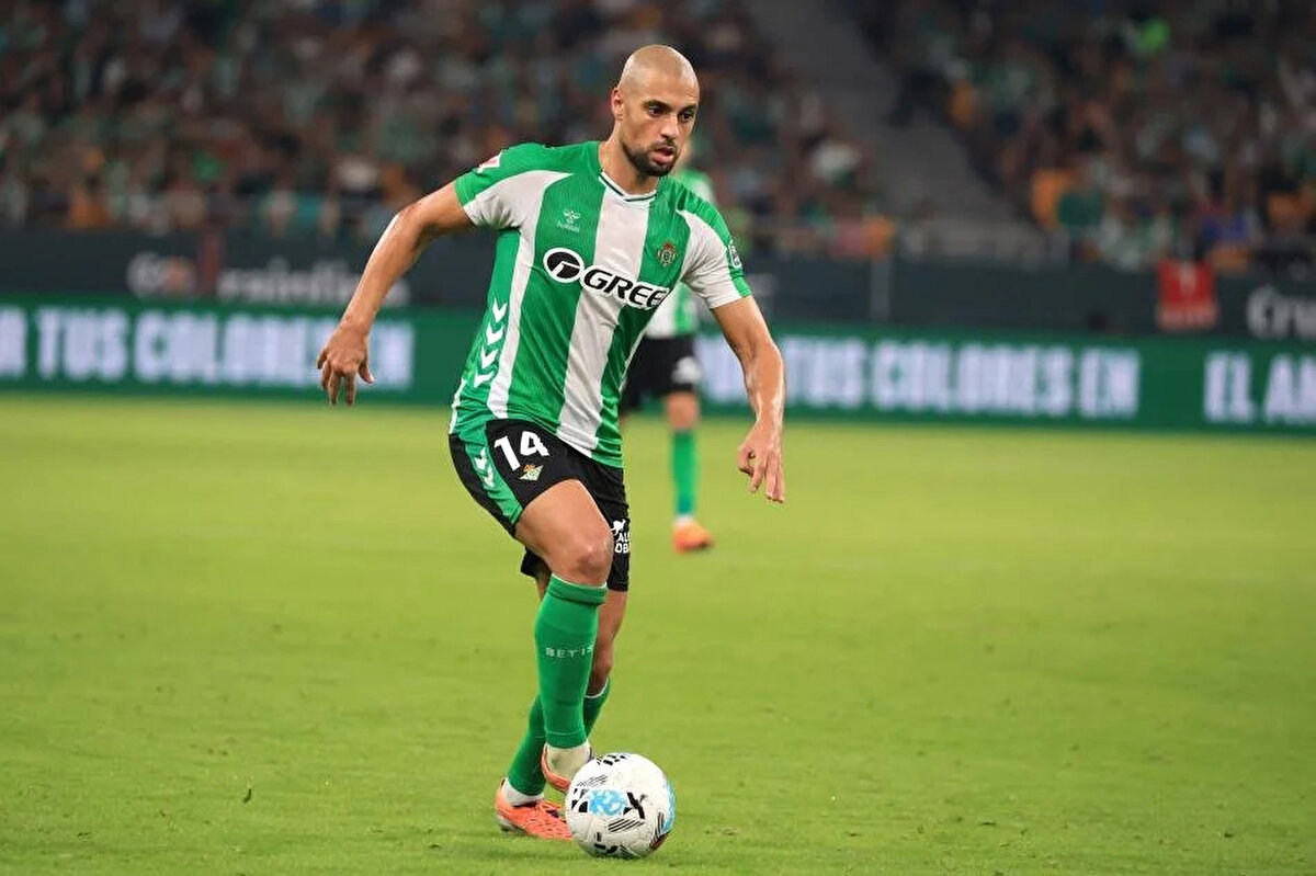 Real Betis, Fenerbahçe'den kiraladığı Sofyan Amrabat'ın performansından çok memnun kaldı.<br><br>