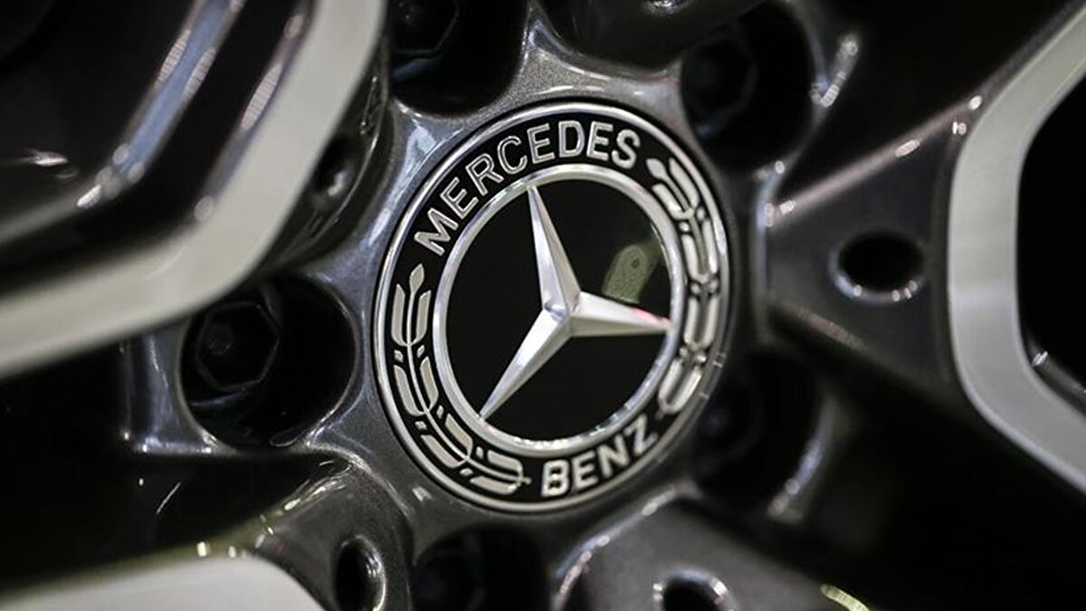 Mercedes-Benz, 2025'in üçüncü çeyreğinde geçen yılın aynı dönemine göre yaklaşık yüzde 31 kâr kaybı yaşadı. Şirketin net kârı 1,71 milyar eurodan 1,19 milyar euroya geriledi.