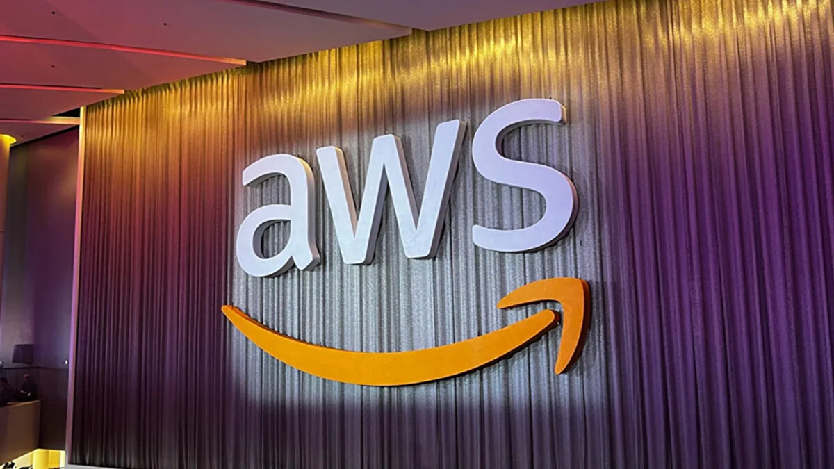 Bulut hizmet sağlayıcıları AWS ve Azure’da aynı anda yaşanan arızalar, dünya genelinde birçok internet kullanıcısını etkiledi. 