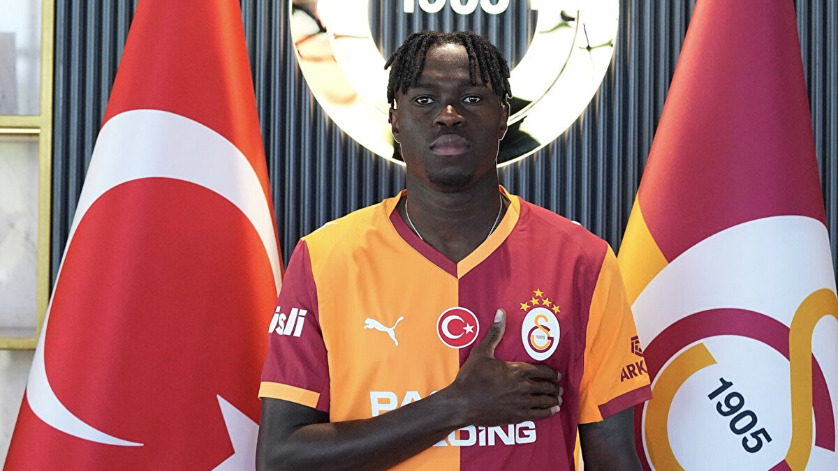 Karşılaşmada sakatlığı nedeniyle oynayıp oynamayacağı merak konusu olan Wilfried Singo'da da yeni gelişmeler yaşanıyor.