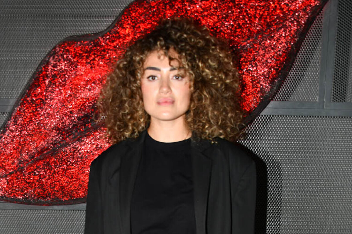 DİLAN ÇITAK ŞARKILARI<br><br>Dilan Çıtak'ın "Babamdan Kalma" albümü başta olmak üzere yayınladığı bazı şarkıları şunlardır:<br><br>Kal Benim İçin (Babamdan Kalma Albümü)<br><br>Kasko<br><br>Çık Dışarı<br><br>Dom Dom Kurşunu (Babamdan Kalma Albümü)<br><br>Haydi Söyle (Babamdan Kalma Albümü)<br><br>Bir Kulunu Çok Sevdim (Babamdan Kalma Albümü)<br><br>Maalesef (Babamdan Kalma Albümü)